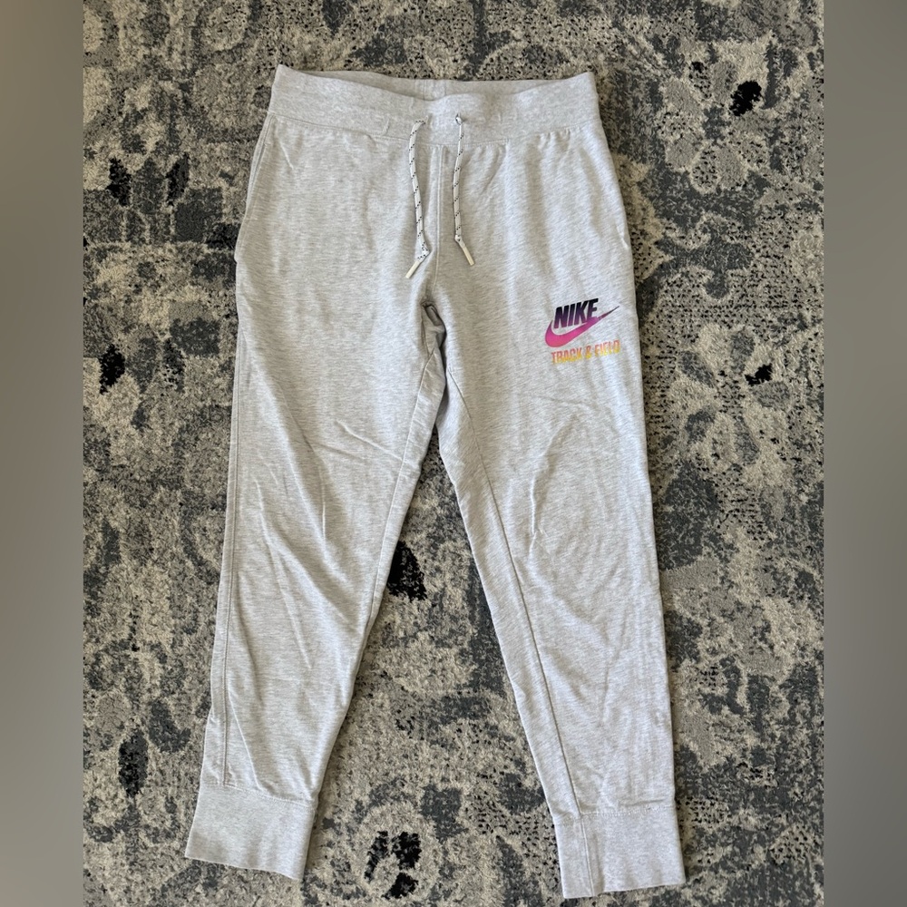 LAST CHANCE! Nike Retro Active Sweatpants